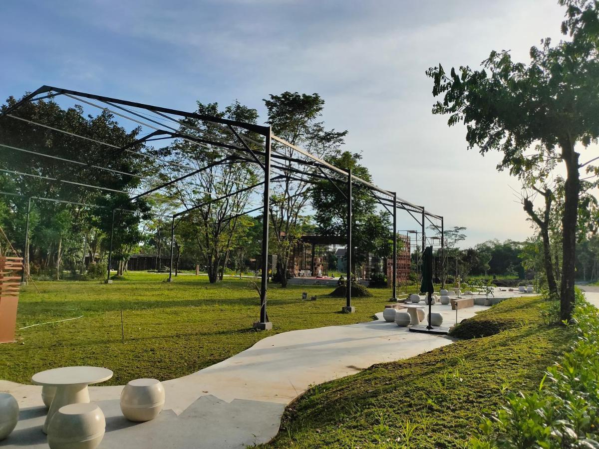 Ramada By Wyndham Yogyakarta Hotell Sleman  Exteriör bild