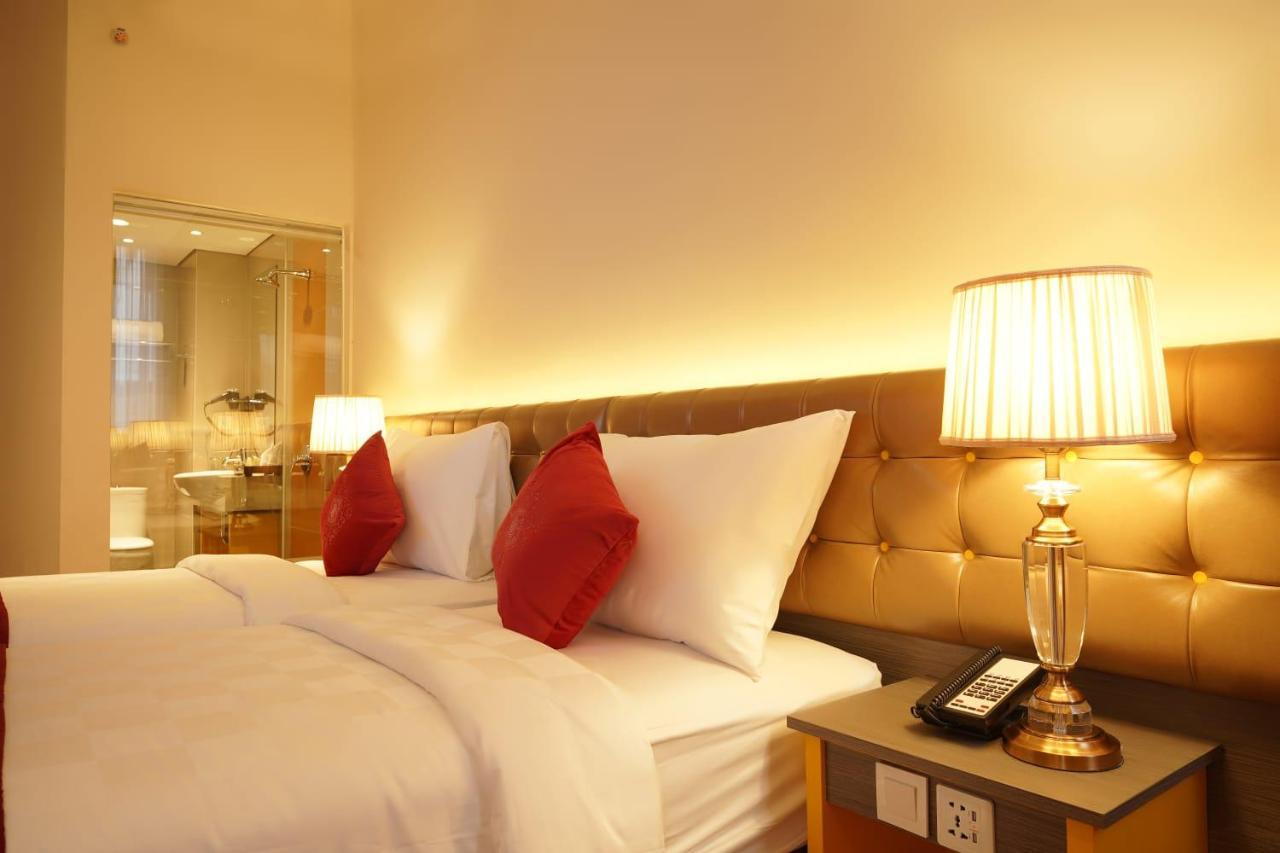 Ramada By Wyndham Yogyakarta Hotell Sleman  Exteriör bild