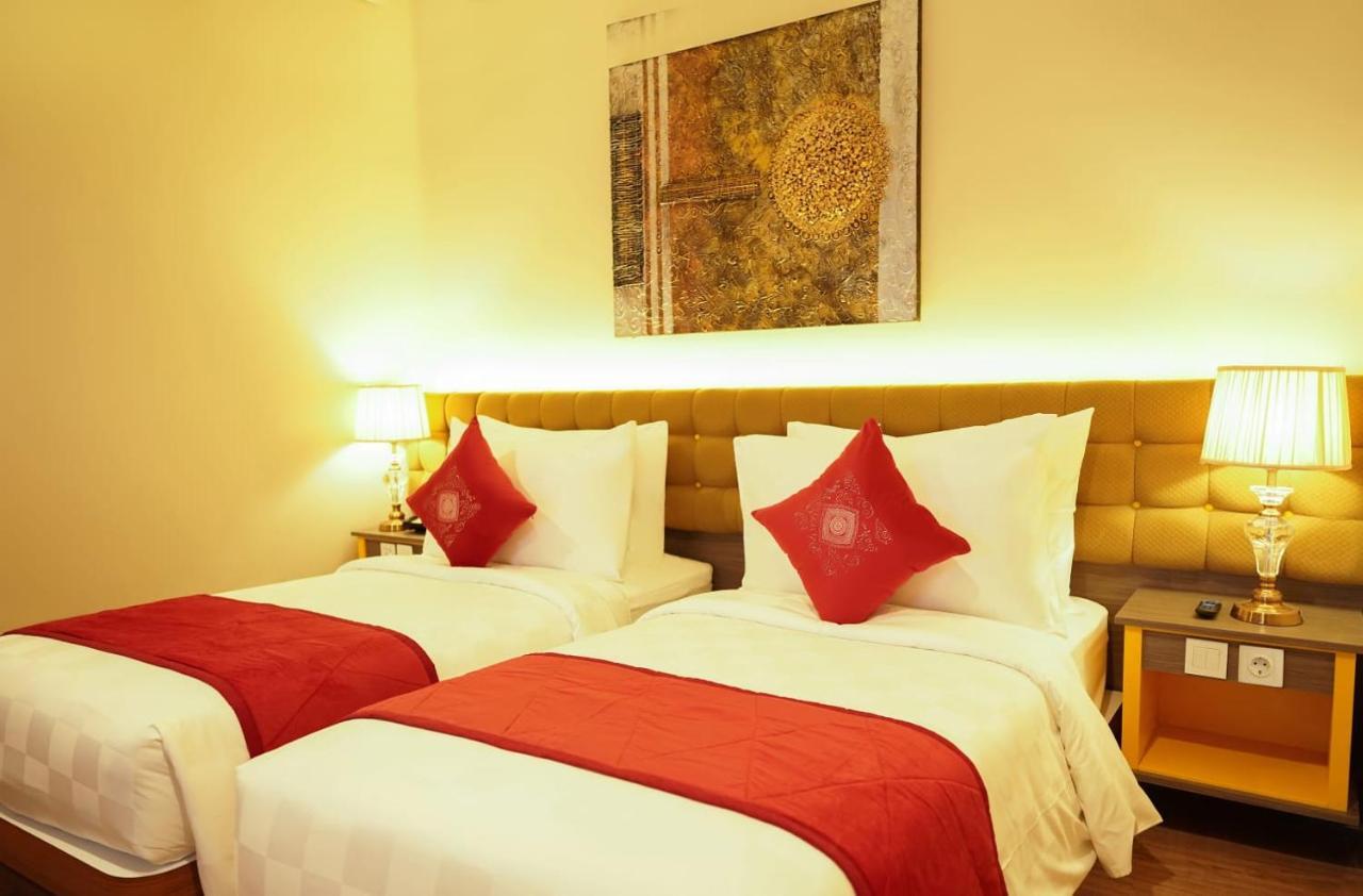Ramada By Wyndham Yogyakarta Hotell Sleman  Exteriör bild
