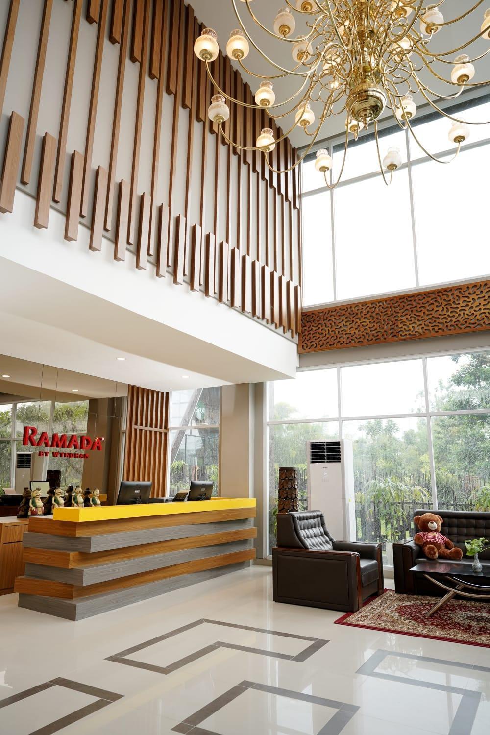 Ramada By Wyndham Yogyakarta Hotell Sleman  Exteriör bild